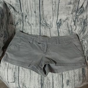 American Eagle gray shorts